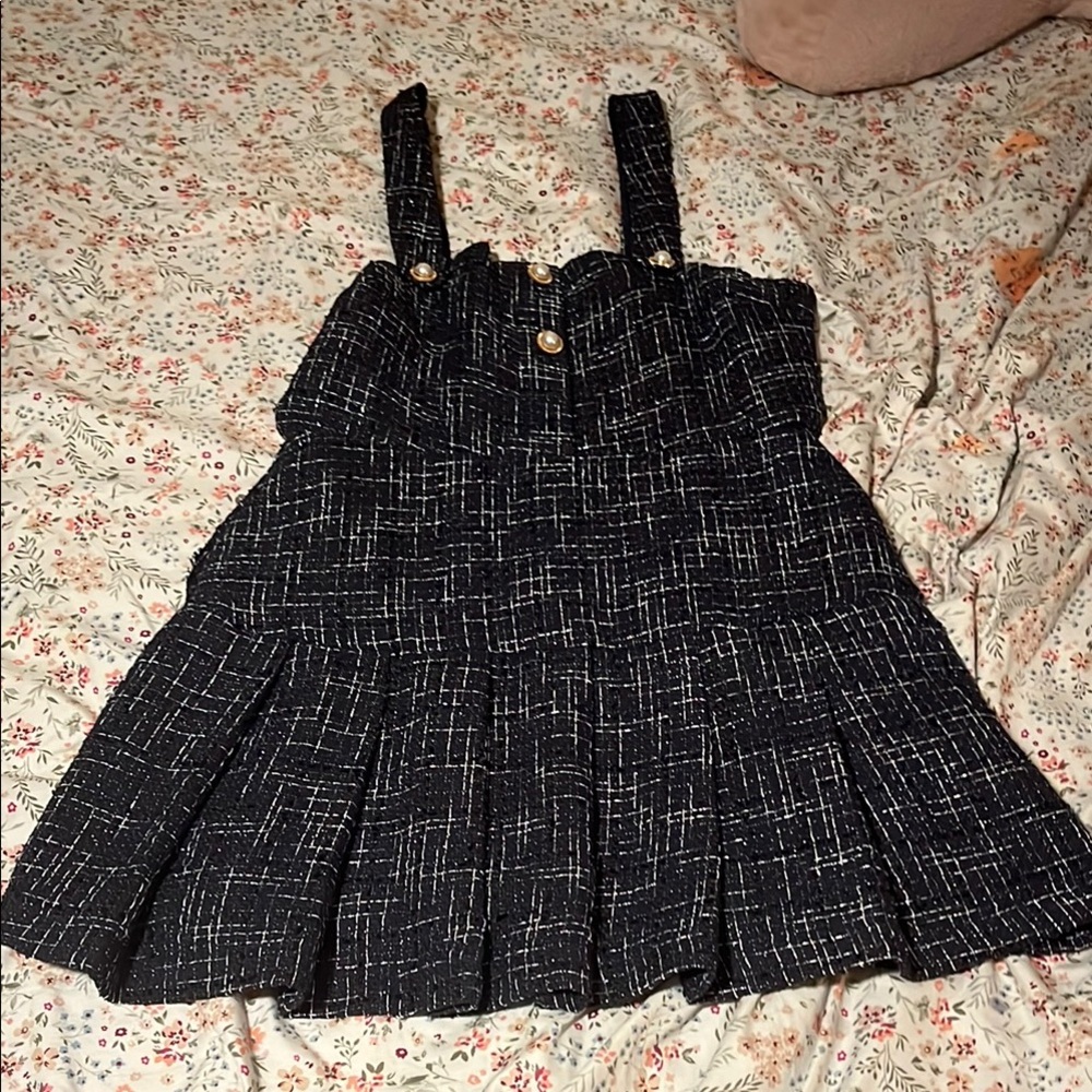 Mi Ami Elegant Black Dress